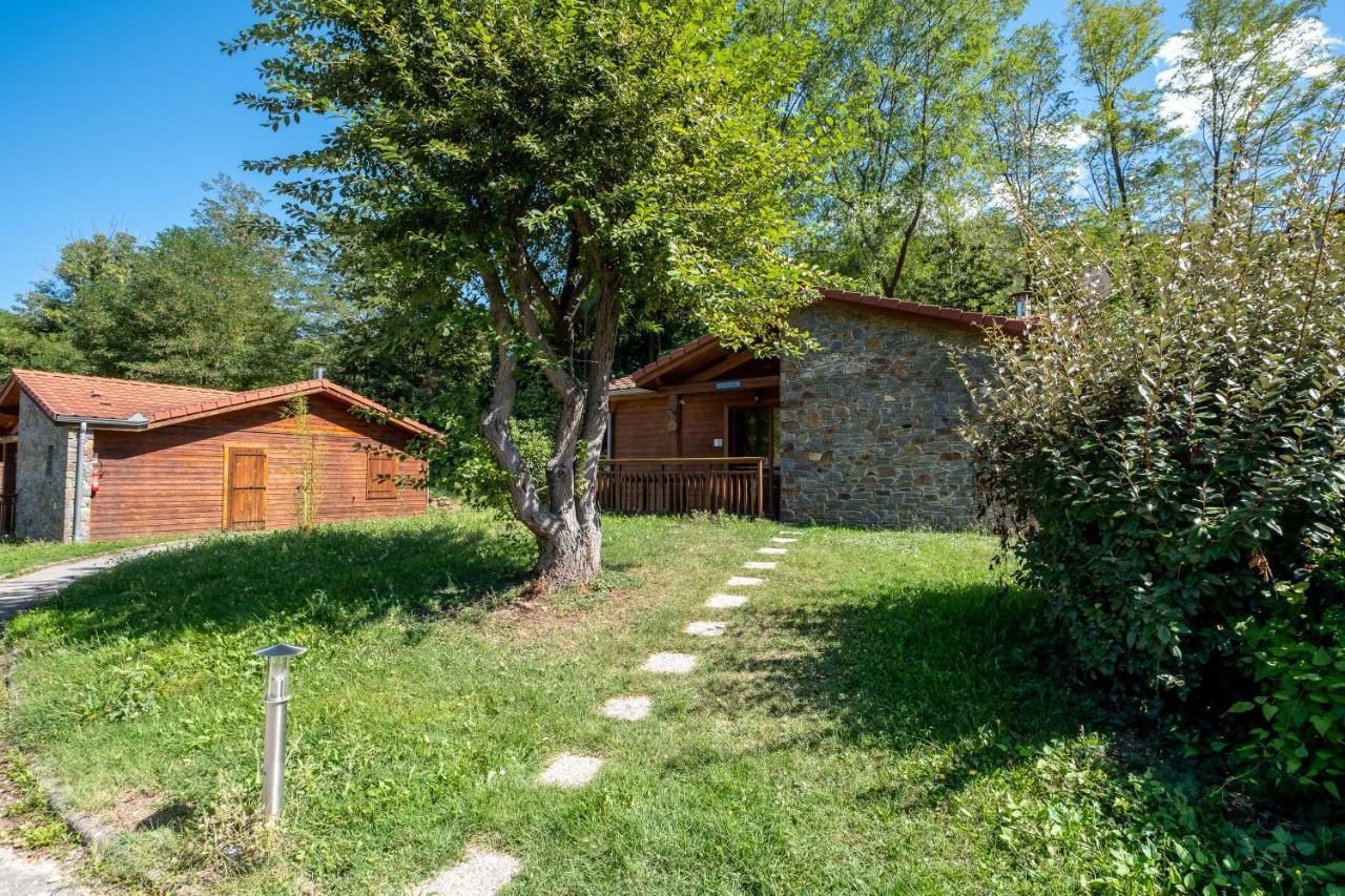 Le Hameau Du Comte De Foix - 11 Chalets En Ariege Меркюс-Гаррабет Экстерьер фото